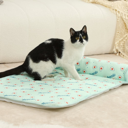 Alfombra mullida y relajante para gato